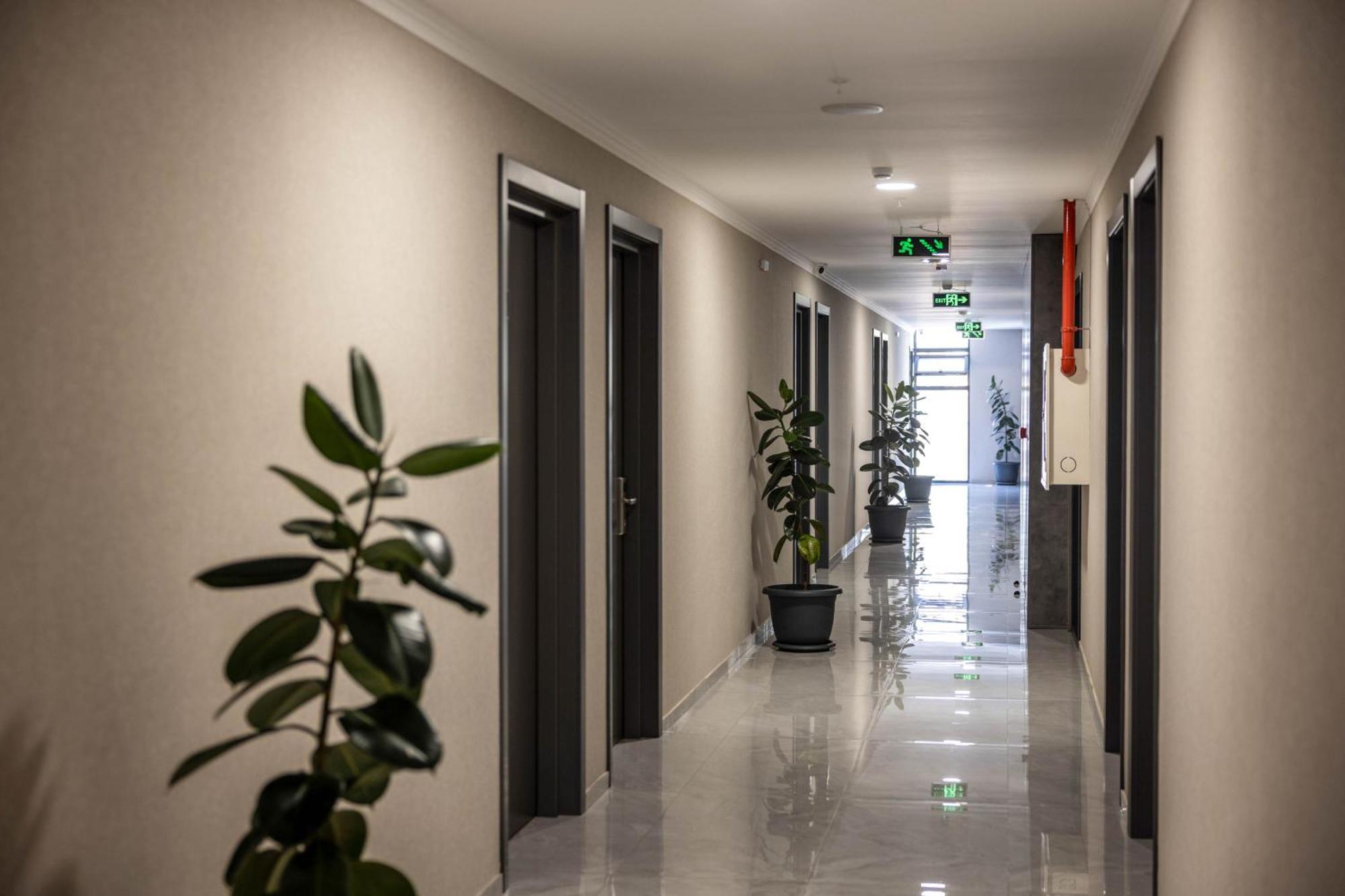 Green Side Apart Hotel باتومي المظهر الخارجي الصورة